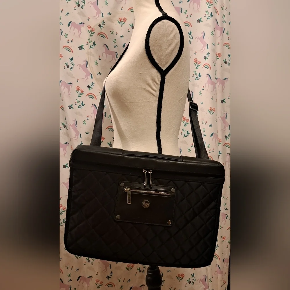 NWOT Knomo Black Quilted Velour Lined Laptop School Work Business Travel Bag